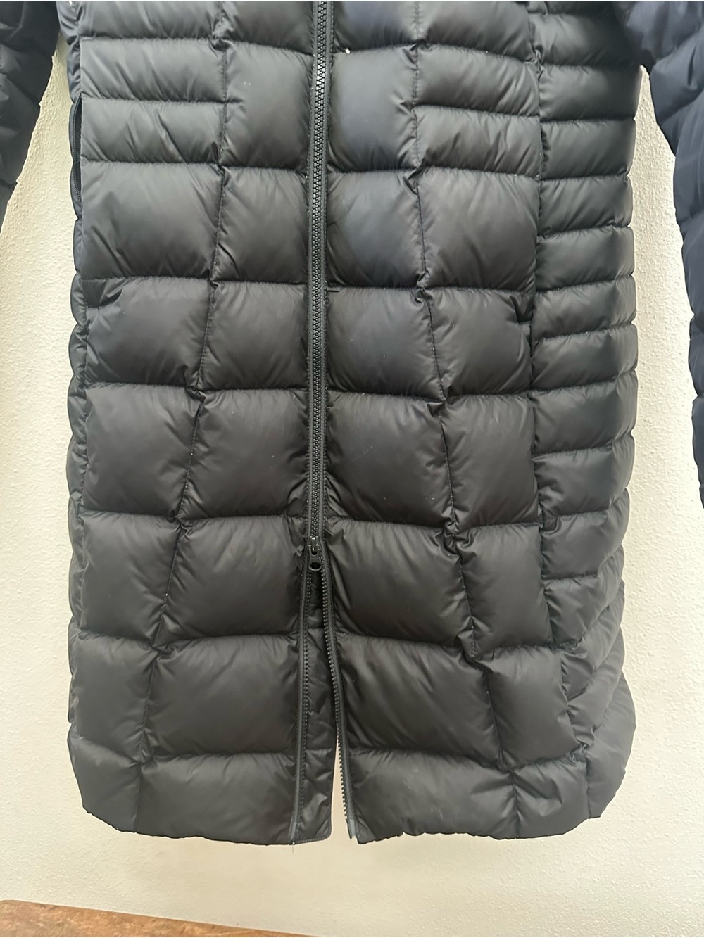 The North Face Black Long Down Puffer Coat with detachable down hood. - Picture 3 of 5